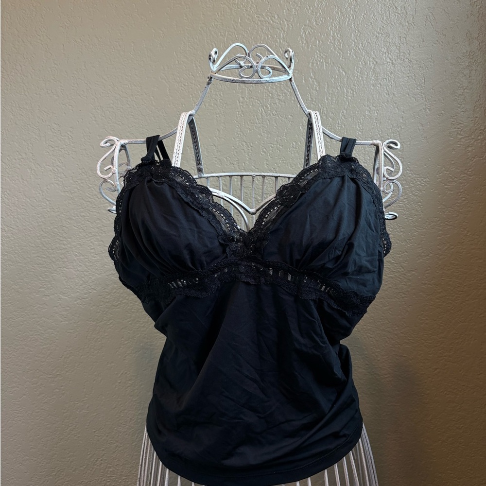 Gilligan & O'Malley Black Camisole with Lace Detail